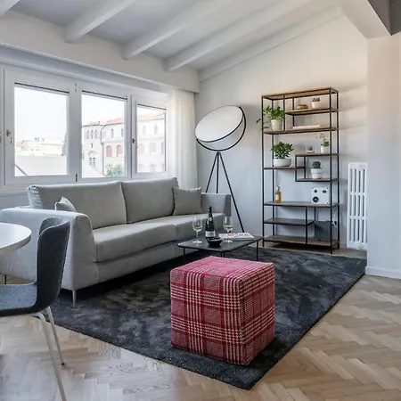 Apartman Chiaroscuro *